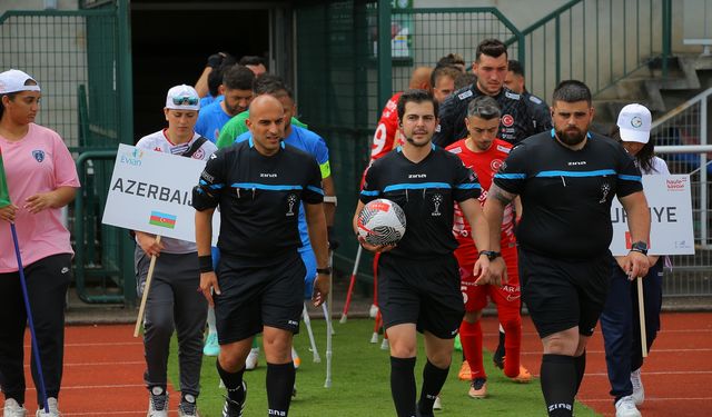Ampute Milli Takımı'ndan Azerbaycan'a bir düzine gol