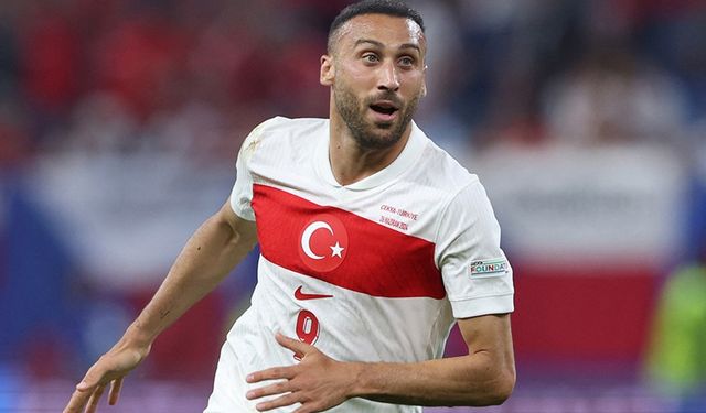 Fenerbahçe, Cenk Tosun'u resmen açıkladı