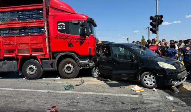 Zncirleme trafik kazasında dört kişi yaralandı