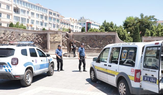 Atatürk Anıtı'na balta ile saldırıda yeğen: Dayımın 'mesih' olduğuna inanıyorum