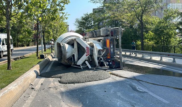 Beton mikseri devrildi: 1 yaralı