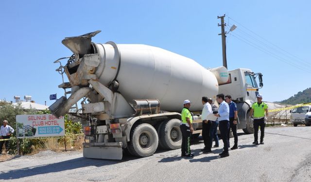 Beton mikseriyle çarpışan motosikletli öldü