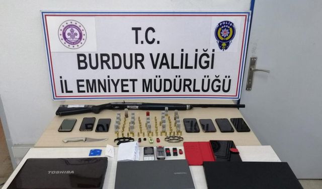 Burdur'da fuhuş operasyonu: 4 gözaltı