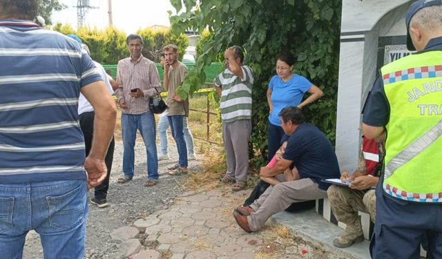 Elektrik direğine çarpan otomobilin sürücüsü hayatını kaybetti