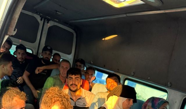 Hatay'da 28 kaçak göçmen yakalandı