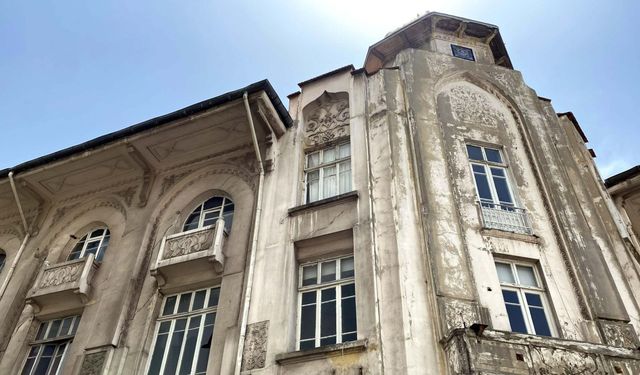 İzmir Büyükşehir Belediye meclisinde 'sosyal denge tazminatı' için adım