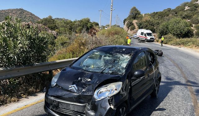 Otomobil ile motosiklet çarpıştı: 1 ölü, 2 yaralı