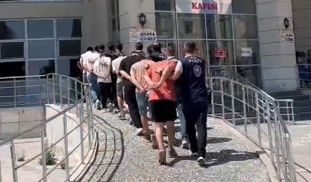 Yasa dışı sanal bahisle kandırıp, 8 milyon TL vurgun yapan suç örgütüne operasyonda 8 tutuklama