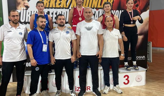 Ecrin Nur, Boks Şampiyonası'nda Türkiye 3.'sü Oldu