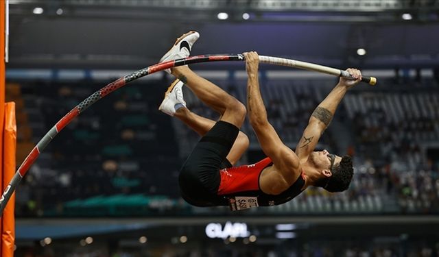 Sırıkla atlama sporcusu Ersu Şaşma kimdir, final yarışı ne zaman?