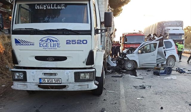 İzmir'e dönemediler: 4 ölü 3 yaralı