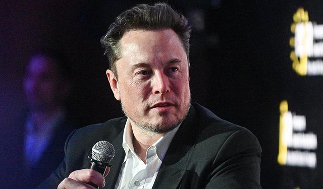 Elon Musk, İngiltere hükümetini hedef aldı