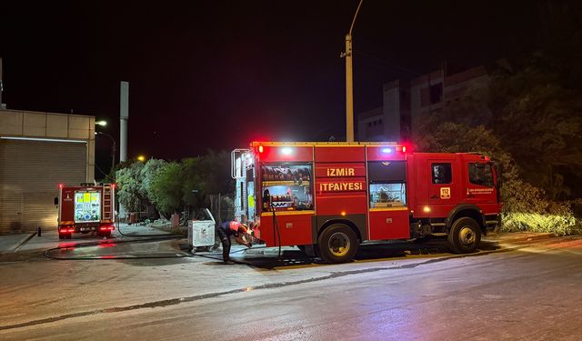 İzmir'de otluk alanda çıkan yangın söndürüldü