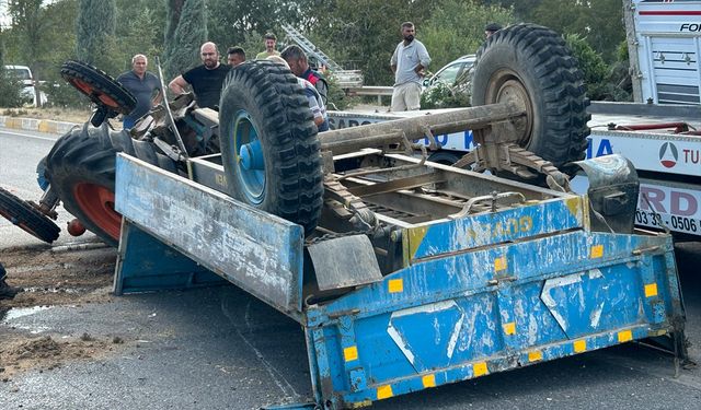 Traktör ile kamyonet çarpıştı, bir kişi öldü