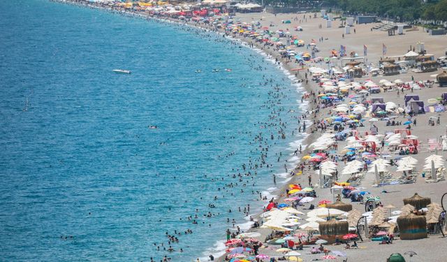 Antalya'da 10 milyon turist rekoru