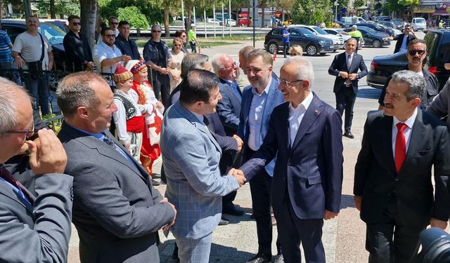 Bakan Uraloğlu: Hızlı tren hattının Çerkezköy-Kapıkule kesimi 2025 yılı ağustos ayında hizmete açılacak