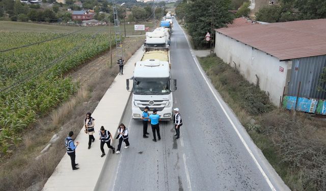 İstanbul- Arnavutköy'de hafriyat kamyonlarına denetim