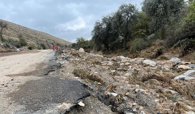 Kayseri'de sel sularına kapılmıştı; ekipler ile arkadaşları arıyor