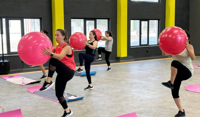 Kepez'in kadınları için  step, aerobik ve pilates dersleri