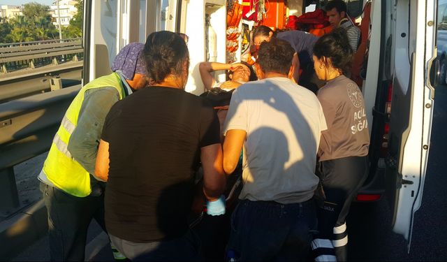 Manavgat'ta 5 araçlı zincirleme kaza: 2 yaralı