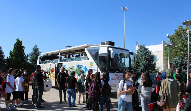 Milli boksör Hatice Akbaş'a memleketi Malatya'da coşkulu karşılama