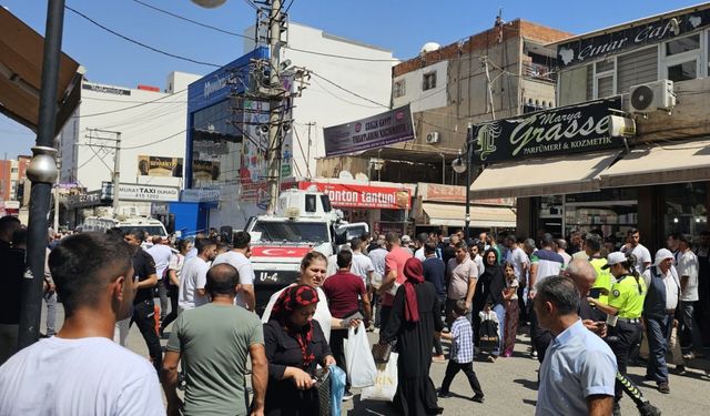 Zırhlı polis aracıyla çarpışan motosikletin sürücüsü yaralandı