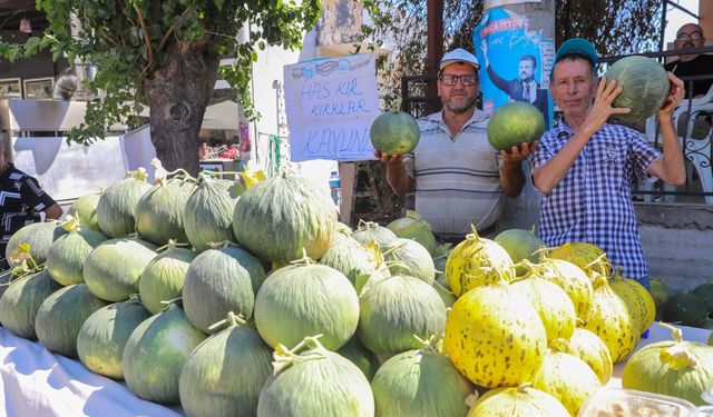 Buca’da kavun festivali coşkusu