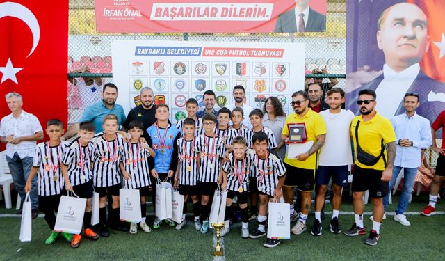 Bayraklı’nın U-12 Cup'ına muhteşem final