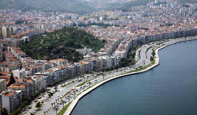 İzmir'e ilk 7 ayda turist aktı!