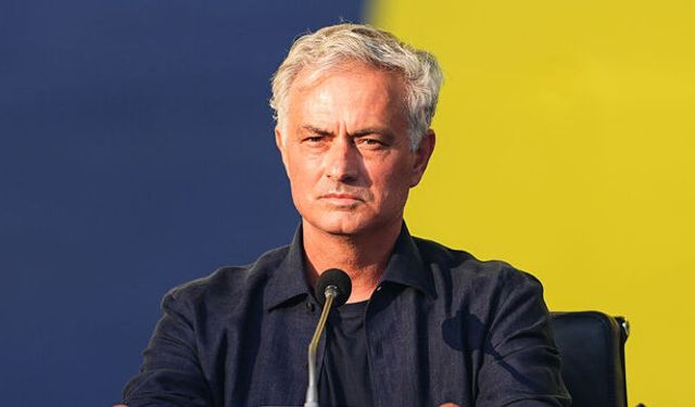 Mourinho tercihini yaptı: Fenerbahçe'de 9 futbolcu yola çıktı