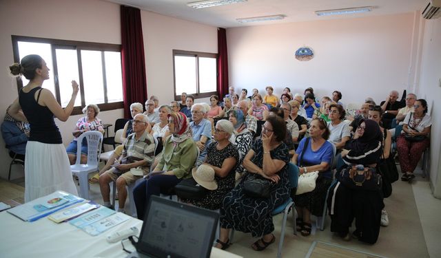 Konak’ta sağlıklı hizmet yayılıyor! ‘İleri Yaş’ kursiyerlerine ücretsiz tarama