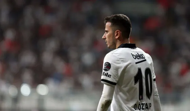 Oğuzhan Özyakup, futbolu bıraktığını açıkladı