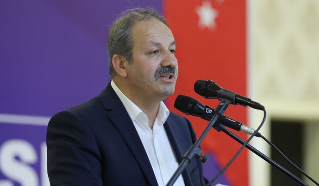 Sağlık-Sen Başkanı Doğan: İşlevini yitiren yardımcı hizmetler sınıfı kaldırılsın