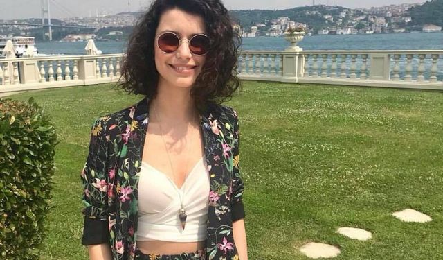 Beren Saat'in yeni bir film çekiyor! Peki partneri kim olacak?