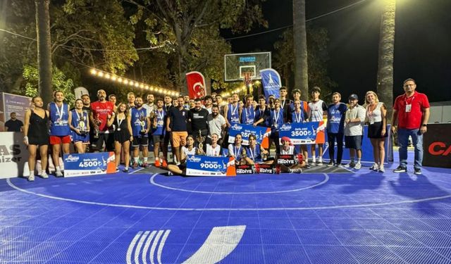 İzmir Cup’a 93’üncü İEF’te muhteşem final