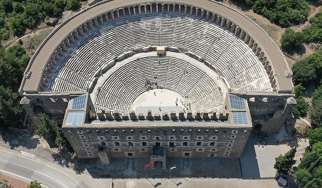 Açılış konseri, Aspendos Antik Tiyatrosu'nda