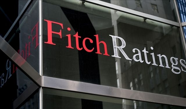 Fitch, Türkiye'nin kredi notunu yükselti