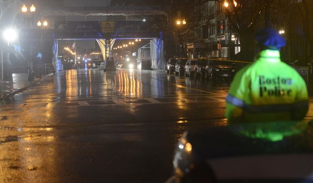 İsrail Başkonsolosluğu yakınında kendini ateşe verdi