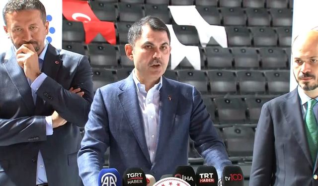 Bakan Kurum: Müsaade eden kendileri değilmiş gibi 'yıkıma ortak olalım' dediler