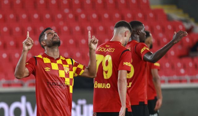 Göztepe namağlup milli araya girdi