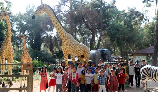 Küçük çiftçiler Antalya'yı gezdi