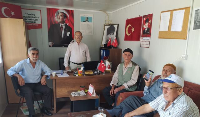 Kuvayi Milliye Derneğinde Ahmet Demir güven tazeledi