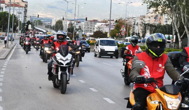 Bursa Osmangazi'den 102’inci yılda şehitlere saygı