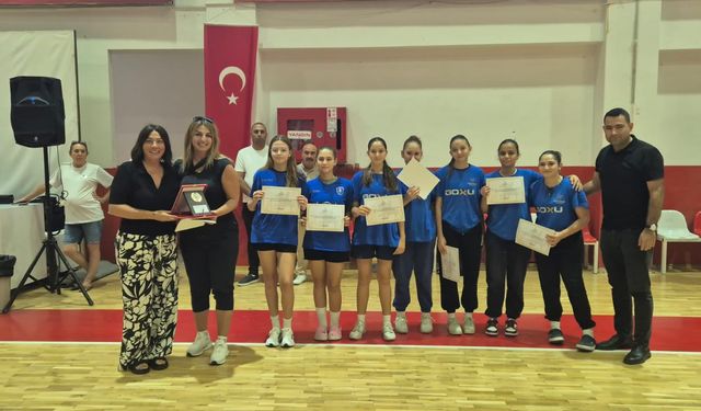 Bayraklı’da 9 Eylül voleybol turnuvası