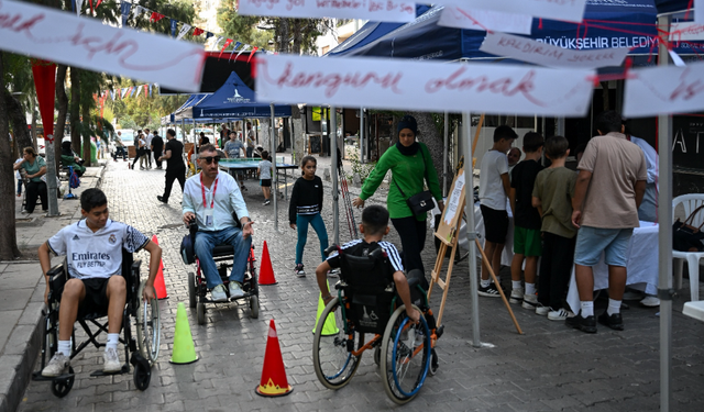 Bornova'da otomobilsiz kent günü mutluluğu