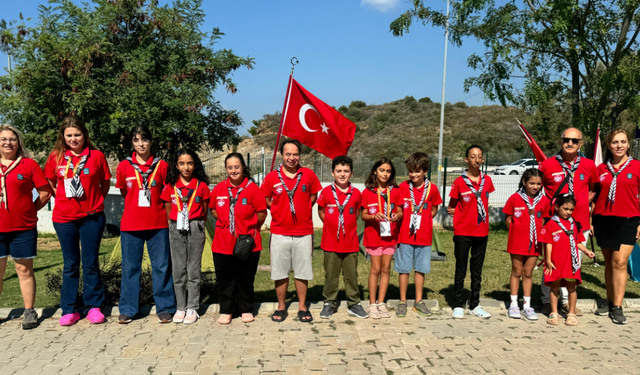 İzmirli izcilerin kamp mesaisi