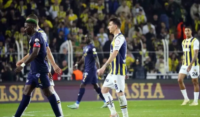 Fenerbahçe, Kasımpaşa'ya Konuk Oluyor