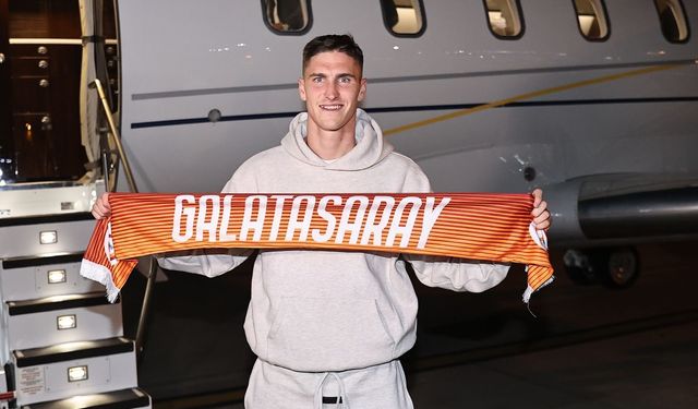 Galatasaray’ın yeni transferi Roland Sallai, İstanbul’a geldi