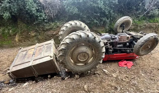 İzmir'de traktörden düşen sürücü hayatını kaybetti