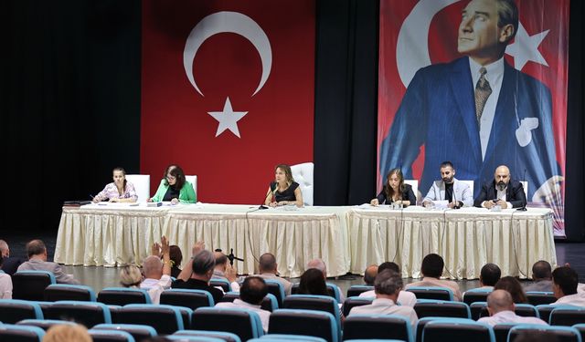 Konak Belediye Meclisi yoğun gündemle toplandı